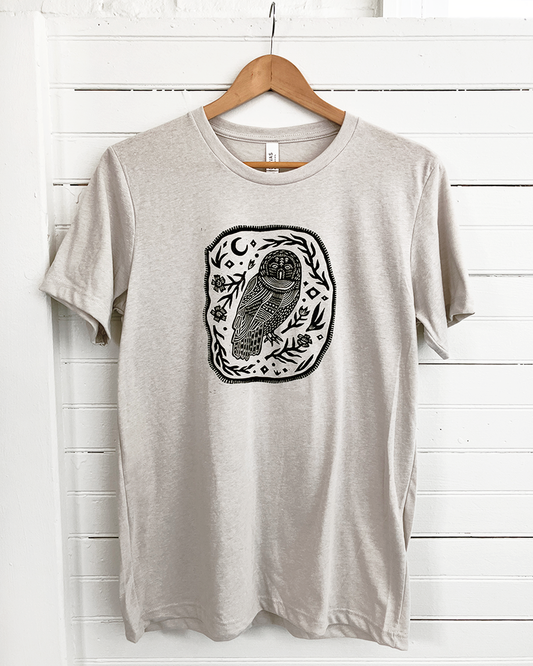 Barred Owl Tee - Unisex fit in Heather Cement